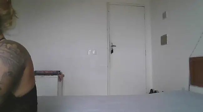 Snapshot of Gabrielleof chatting on 5, 12, 2024 Gabrielleof online show from 5, 12, 2024