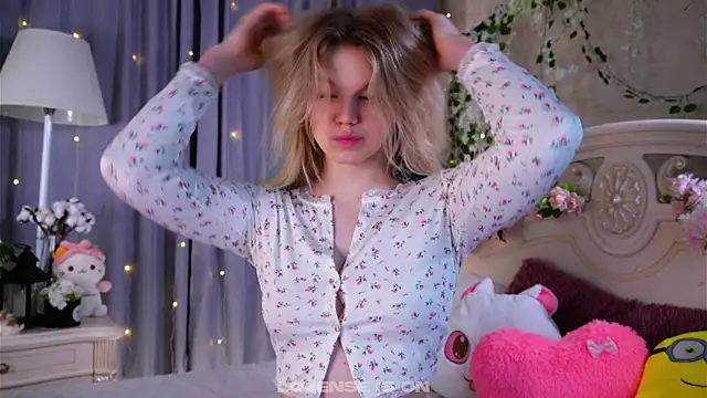 Snapshot of EdlinAlliston chatting on 4, 2, 2026 EdlinAlliston online show from 4, 2, 2026