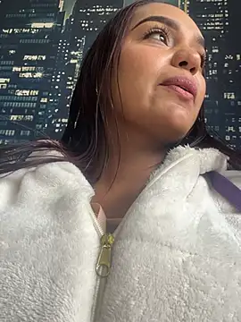 Snapshot of Sara-77 chatting on 10, 7, 2026 Sara-77 online show from 10, 7, 2026