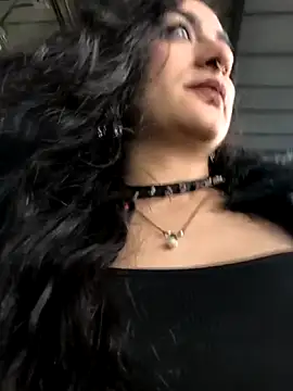 Lila Desiree online show from 7, 1, 2026