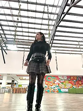 Snapshot of Lila_Desiree chatting on 9, 6, 2026 Lila Desiree online show from 9, 6, 2026