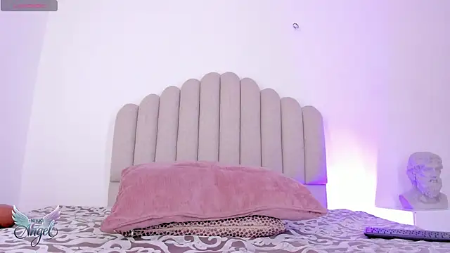 Snapshot of Nikki_Angel_ chatting on 16, 3, 2025 Nikki Angel online show from 16, 3, 2025