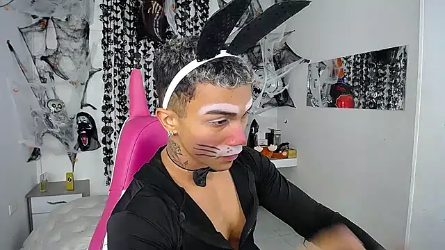 Leonard Price online show from 24, 10, 2025