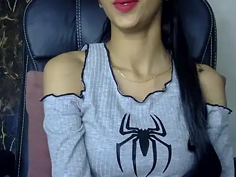 MAAYRA 09 online show from 16, 2, 2025