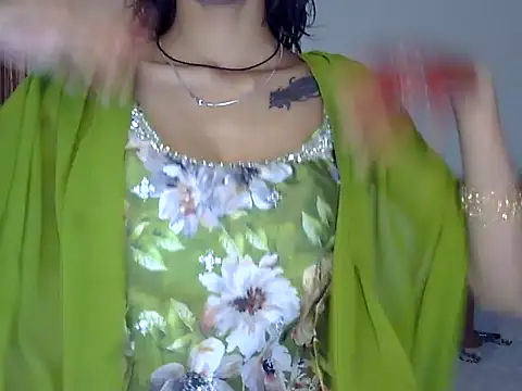 MAAYRA 09 online show from 11, 10, 2025