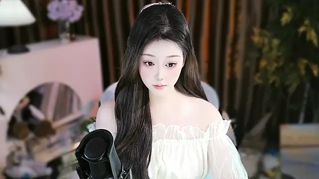 Arwyn-rr online show from 11, 11, 2025