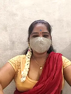 Snapshot of MaaliiiPonuTamil chatting on 19, 4, 2026 MaaliiiPonuTamil online show from 19, 4, 2026