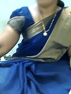 Snapshot of MaaliiiPonuTamil chatting on 8, 6, 2026 MaaliiiPonuTamil online show from 8, 6, 2026