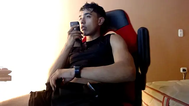 karlgiles  online show from 5, 1, 2025