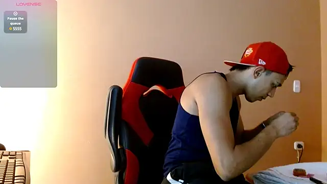 karlgiles  online show from 10, 1, 2025