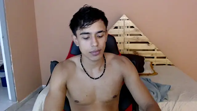 karlgiles  online show from 22, 2, 2025