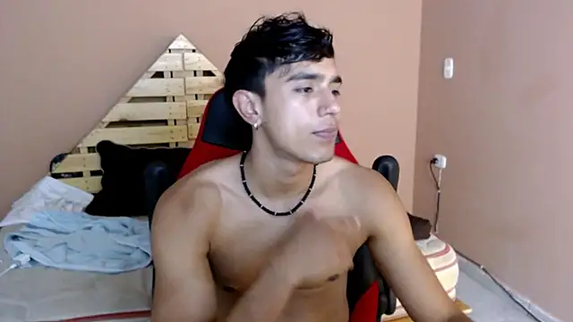 karlgiles  online show from 6, 3, 2025