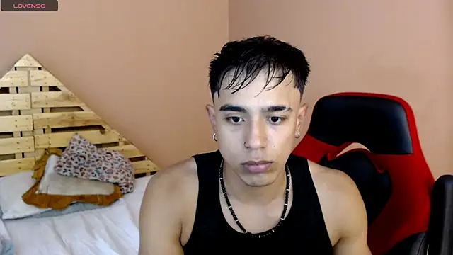 karlgiles  online show from 15, 3, 2025