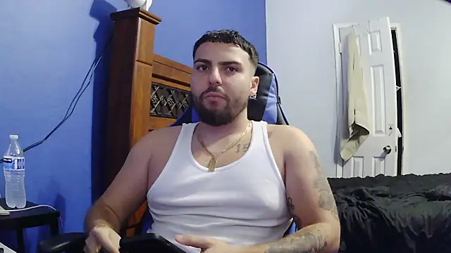 Snapshot of MasterKvn chatting on 2, 2, 2025 MasterKvn online show from 2, 2, 2025