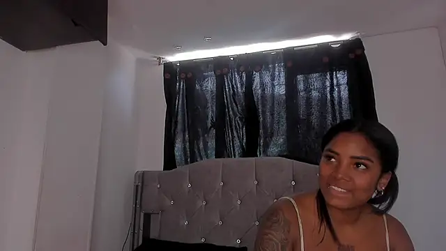 Snapshot of game_with_lesbians_ chatting on 23, 2, 2025 game with lesbians online show from 23, 2, 2025