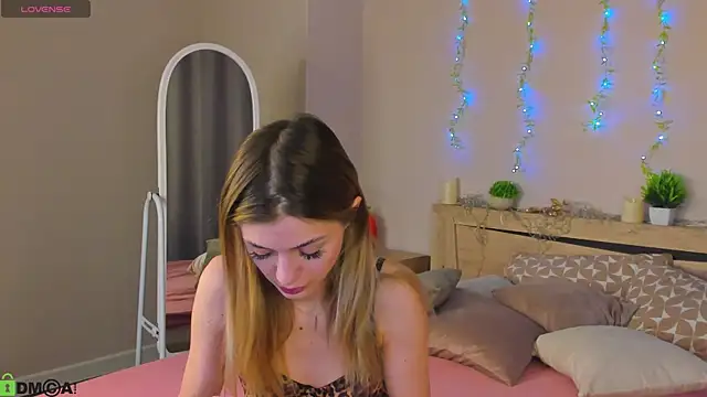 Snapshot of Cherry_Price chatting on 9, 4, 2026 Cherry Price online show from 9, 4, 2026