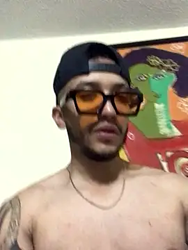 Snapshot of kmilo2405 chatting on 17, 1, 2026 kmilo2405 online show from 17, 1, 2026