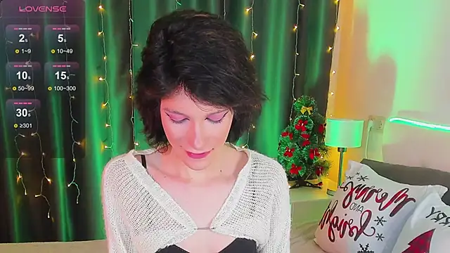 Snapshot of Kolette_Gray chatting on 5, 12, 2024 Kolette Gray online show from 5, 12, 2024