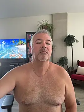 Snapshot of aarosteev2 chatting on 28, 4, 2026 aarosteev2 online show from 28, 4, 2026