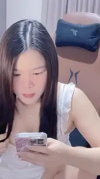 Snapshot of nenechuchu chatting on 3, 10, 2025 nenechuchu online show from 3, 10, 2025