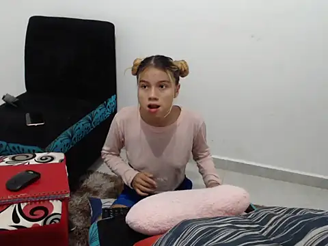 Snapshot of Naomi991 chatting on 7, 2, 2025 Naomi991 online show from 7, 2, 2025