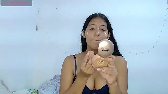 Snapshot of evaluna_horny_ chatting on 19, 3, 2025 evaluna horny  online show from 19, 3, 2025