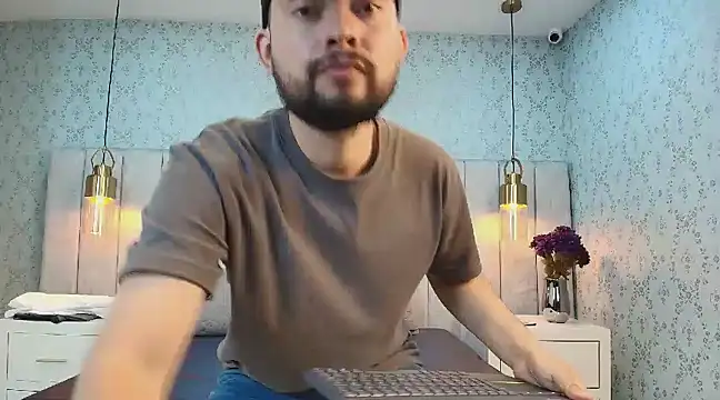 Snapshot of Leandro_GB chatting on 30, 1, 2025 Leandro GB online show from 30, 1, 2025