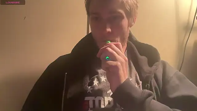 Snapshot of anomalies_ig chatting on 14, 12, 2025 anomalies ig online show from 14, 12, 2025