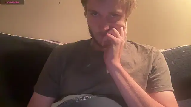 Snapshot of anomalies_ig chatting on 21, 12, 2025 anomalies ig online show from 21, 12, 2025