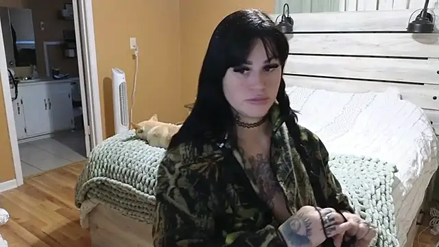 TexasTattooedHouseWife online show from 28, 10, 2025