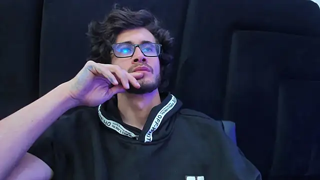 Loggan donnelly online show from 12, 1, 2025