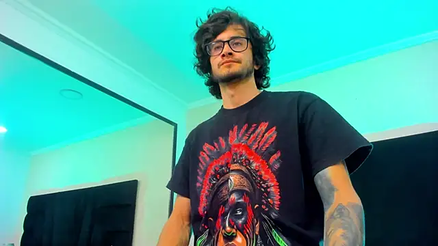 Loggan donnelly online show from 2, 2, 2025