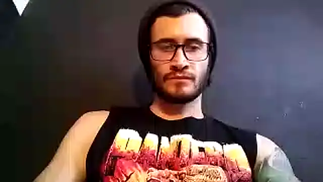 Loggan donnelly online show from 18, 10, 2025