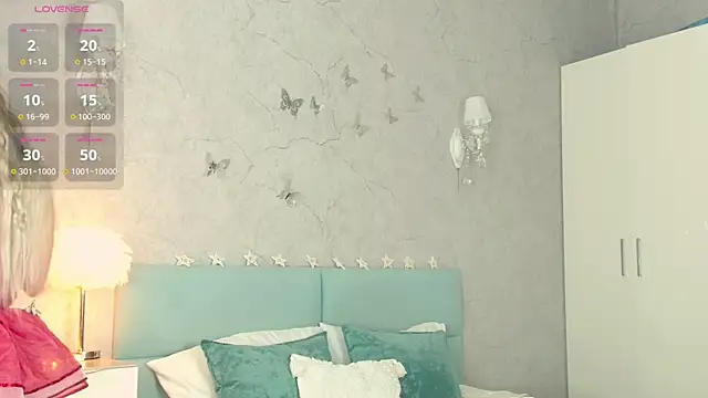 LianaCruz   online show from 27, 12, 2024