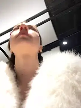 Lia  Love online show from 22, 1, 2025