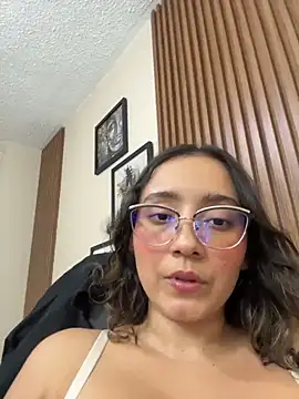 Snapshot of Kay_LustyWife chatting on 21, 4, 2026 Kay LustyWife online show from 21, 4, 2026