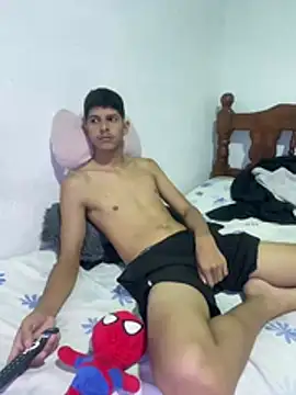 Snapshot of LiamGadiell chatting on 2, 4, 2026 LiamGadiell online show from 2, 4, 2026