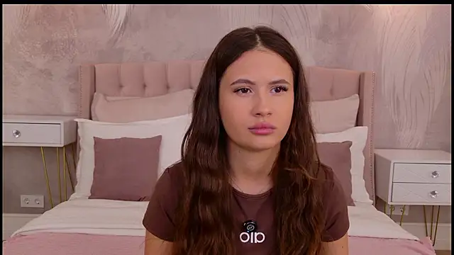 milaleoneli online show from 24, 2, 2026