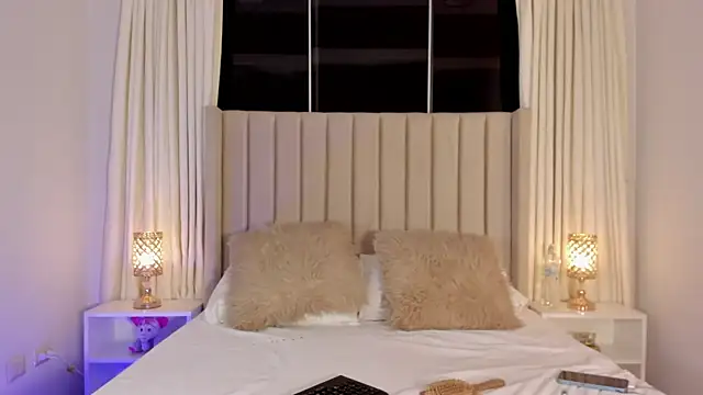 Aliison Smith online show from 16, 4, 2026