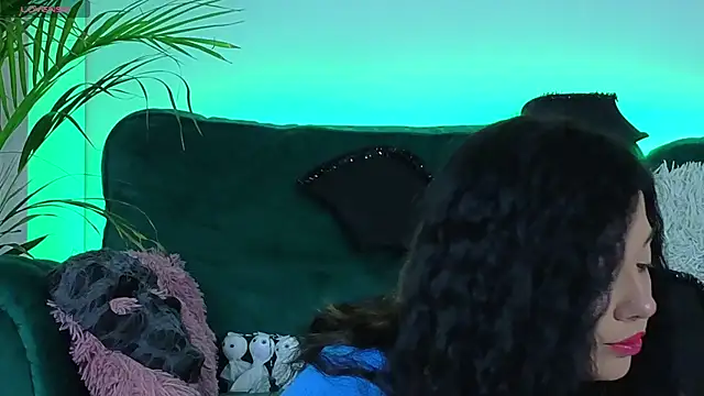 AveryWillow online show from 25, 10, 2025