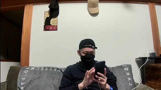 Snapshot of tuki_fu chatting on 14, 12, 2024 tuki fu online show from 14, 12, 2024