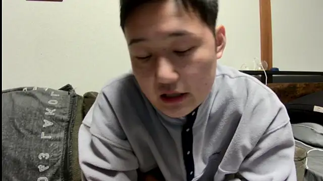 Snapshot of tuki_fu chatting on 4, 2, 2025 tuki fu online show from 4, 2, 2025