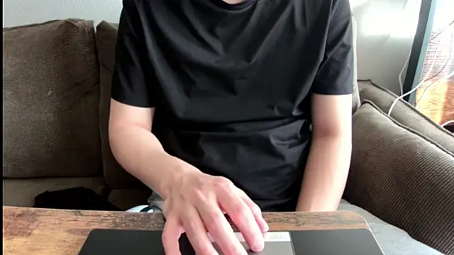 Snapshot of tuki_fu chatting on 15, 2, 2025 tuki fu online show from 15, 2, 2025