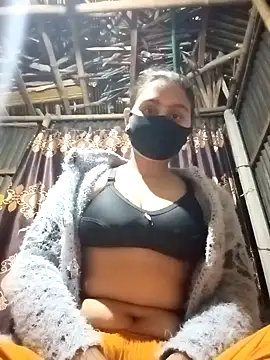 Snapshot of HenaAra chatting on 23, 1, 2025 HenaAra online show from 23, 1, 2025