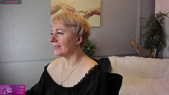 Nika Smit online show from 22, 12, 2024