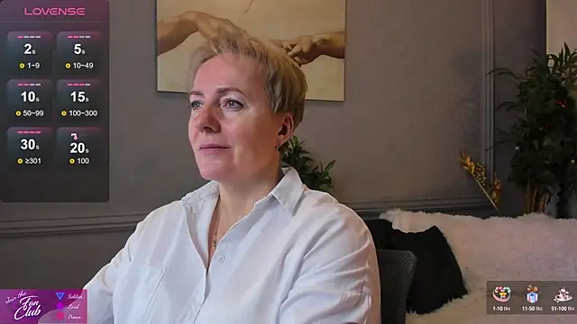 Nika Smit online show from 10, 1, 2025