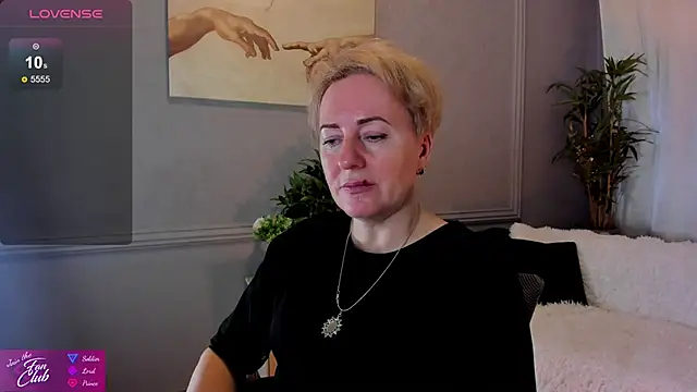 Nika Smit online show from 17, 1, 2025