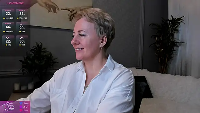 Nika Smit online show from 1, 3, 2025