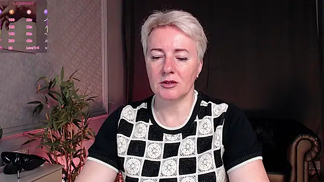 Snapshot of Nika_Smit chatting on 17, 7, 2026 Nika Smit online show from 17, 7, 2026