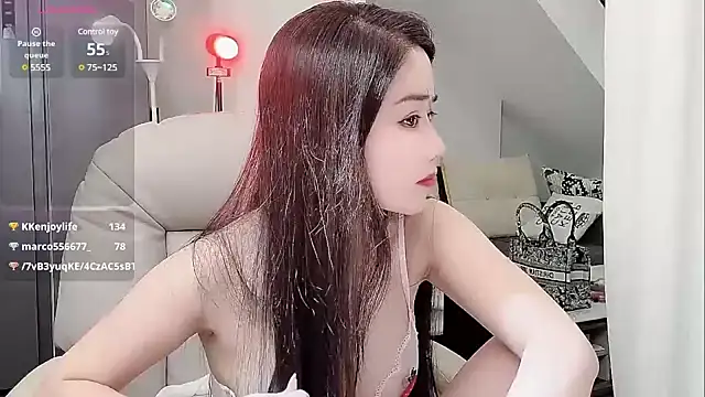 Snapshot of yoyo520- chatting on 22, 2, 2025 yoyo520- online show from 22, 2, 2025